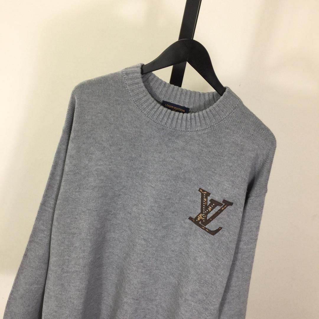 Louis Vuitton Logo Sweater - DesignerGu