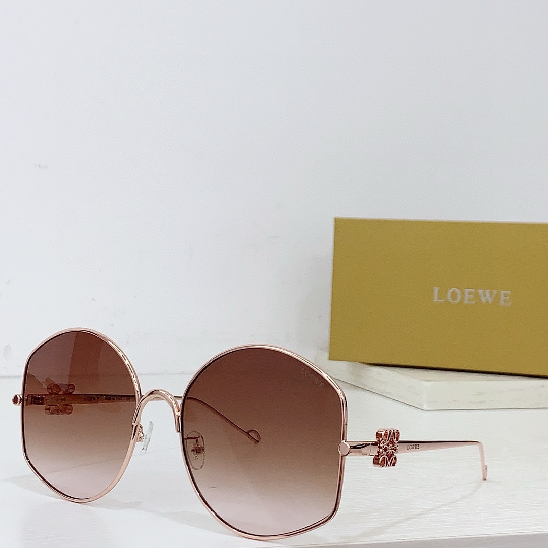 Loewe LW40109U Sunglasses  - DesignerGu