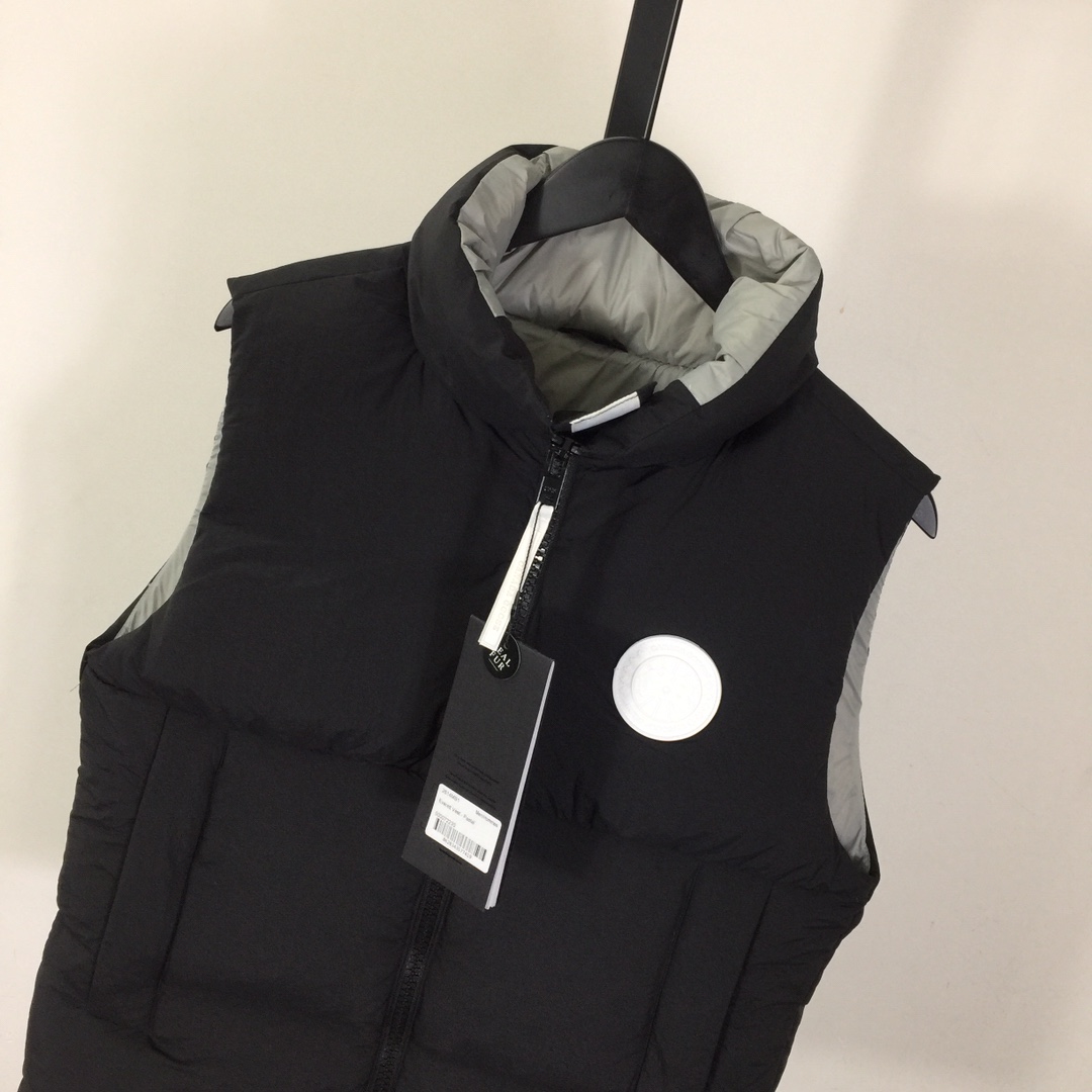 Canada Goose Down Vest - DesignerGu