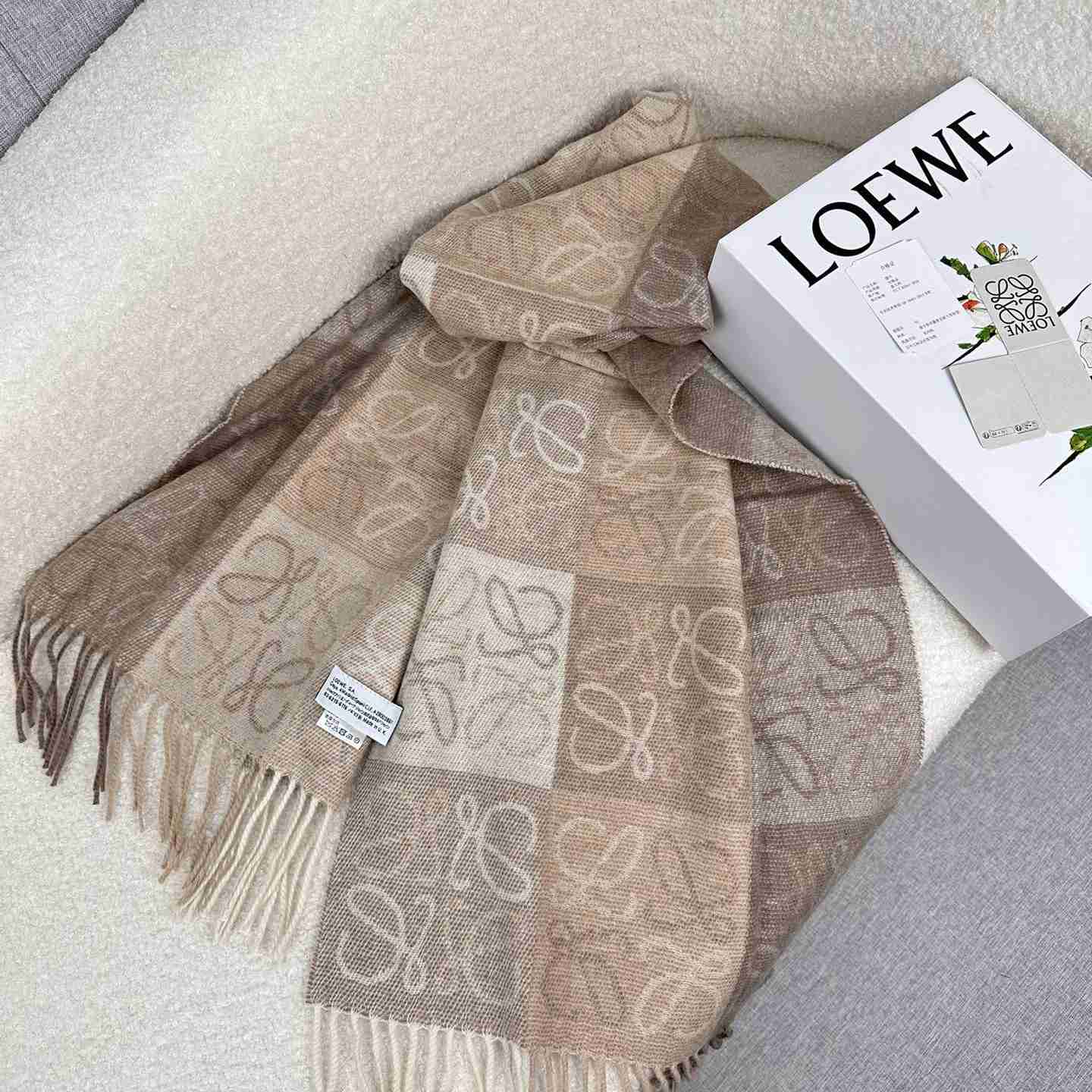 Loewe Scarf   38x200cm - DesignerGu