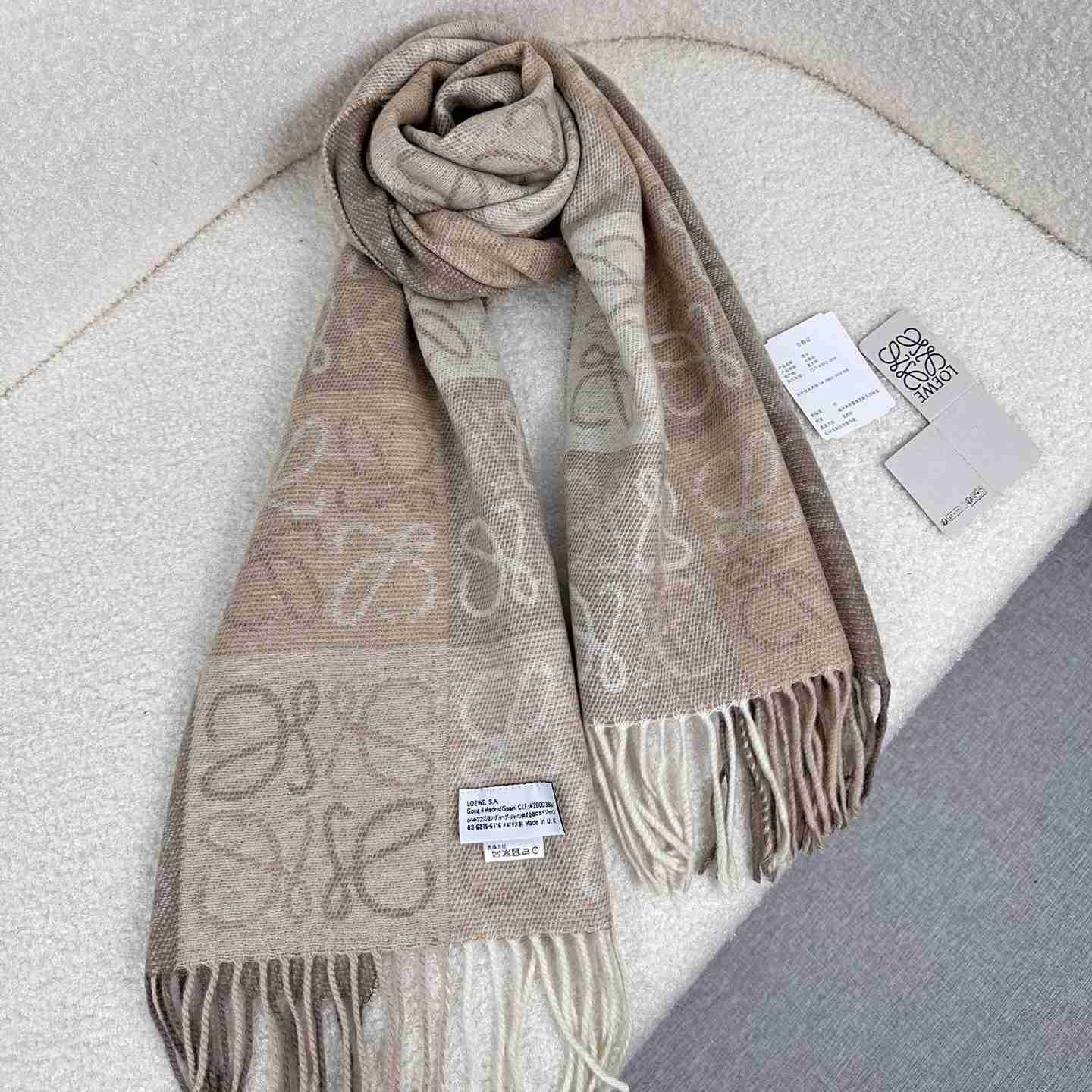 Loewe Scarf   38x200cm - DesignerGu