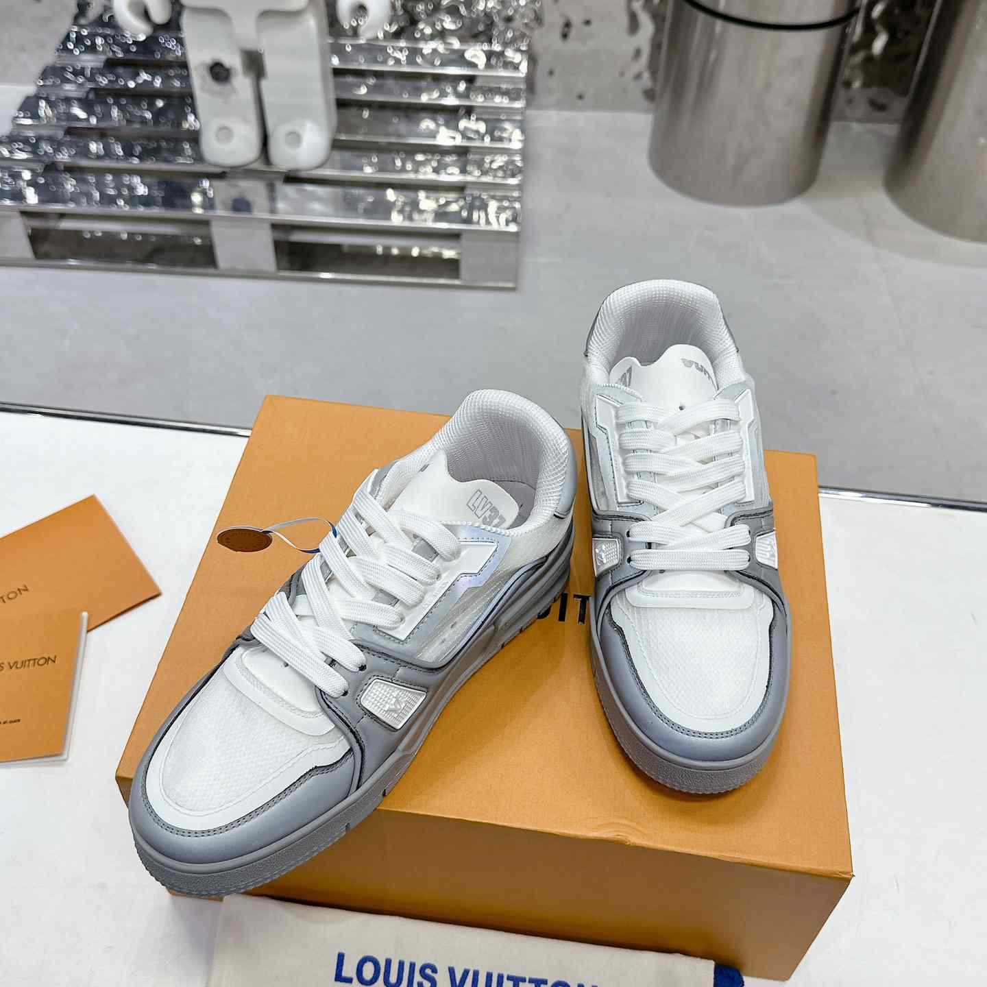 Louis Vuitton LV Trainer Sneaker   1AD6TY - DesignerGu