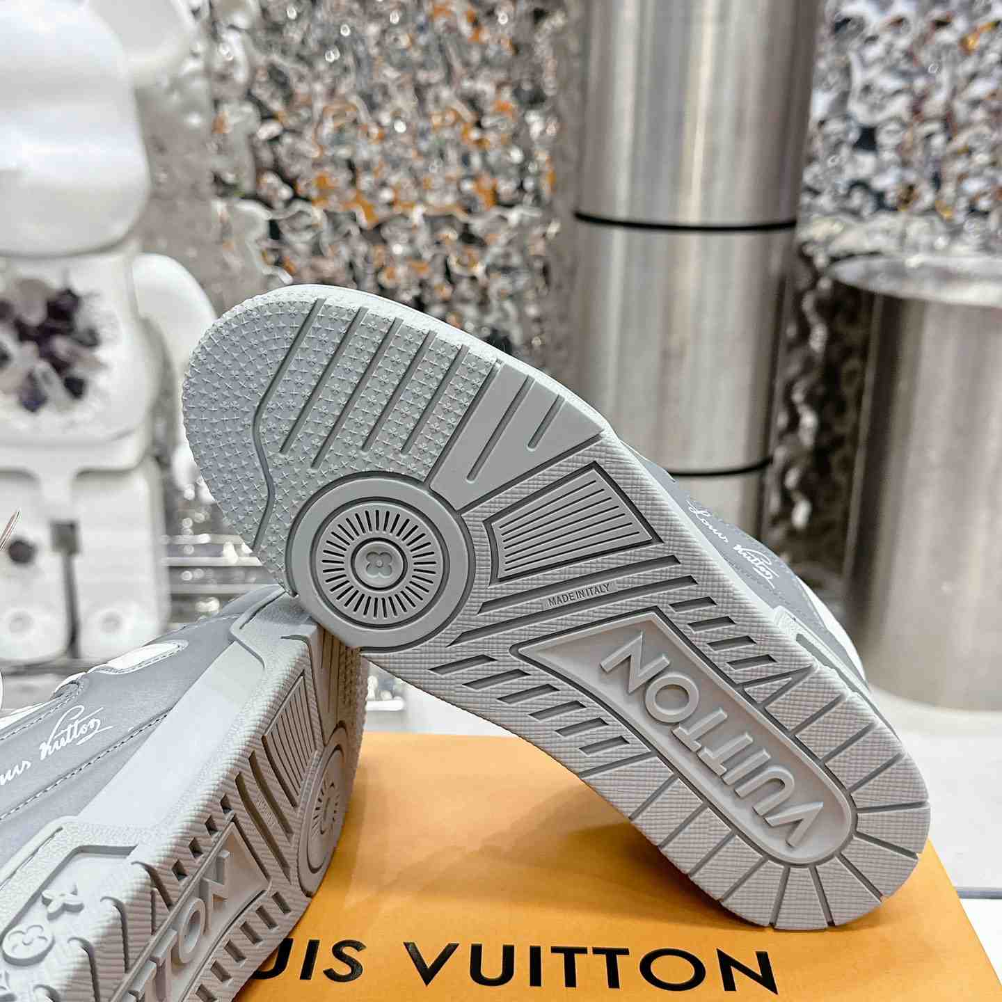 Louis Vuitton LV Trainer Sneaker   1AD6TY - DesignerGu