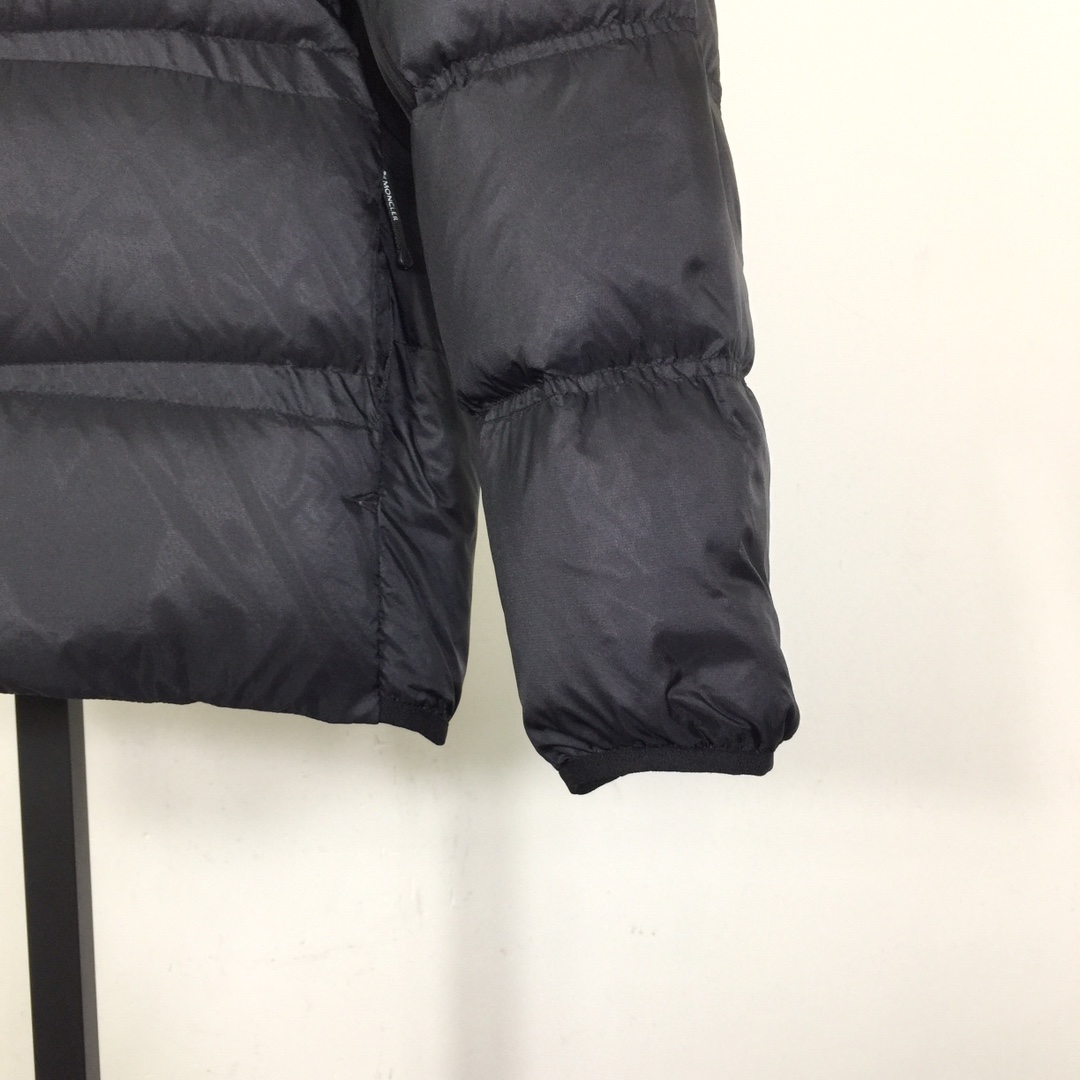 Moncler Masac Short Down Jacket - DesignerGu