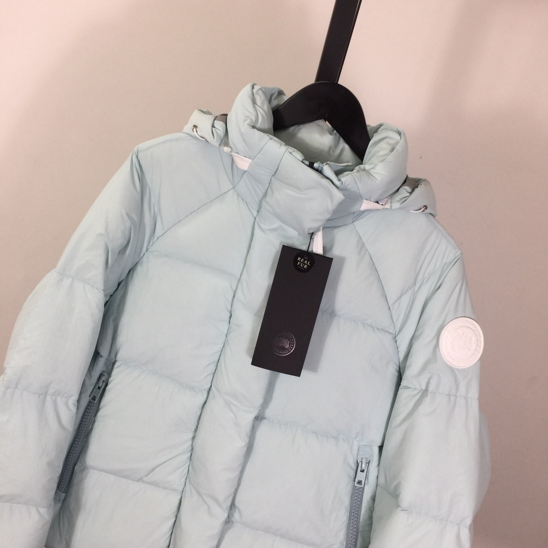 Canada Goose Hooded Jacket - DesignerGu