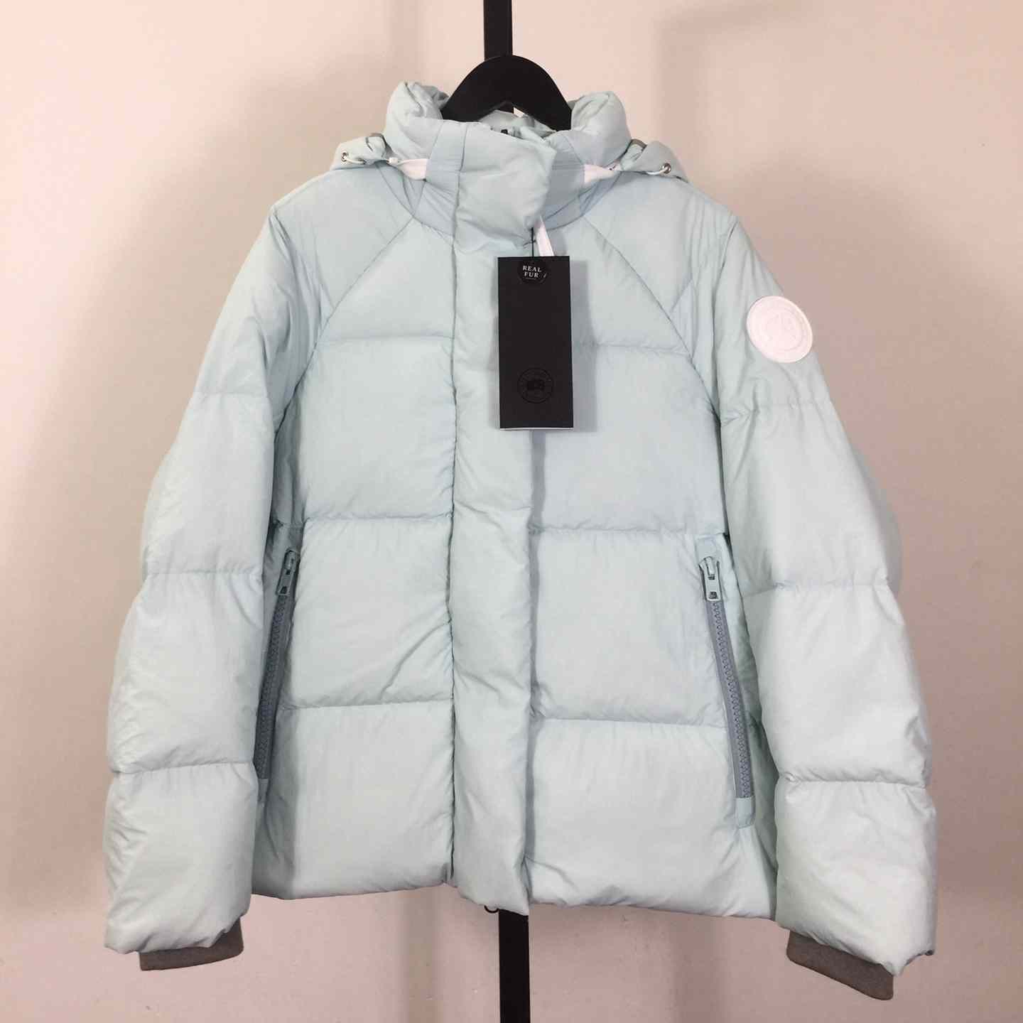 Canada Goose Hooded Jacket - DesignerGu