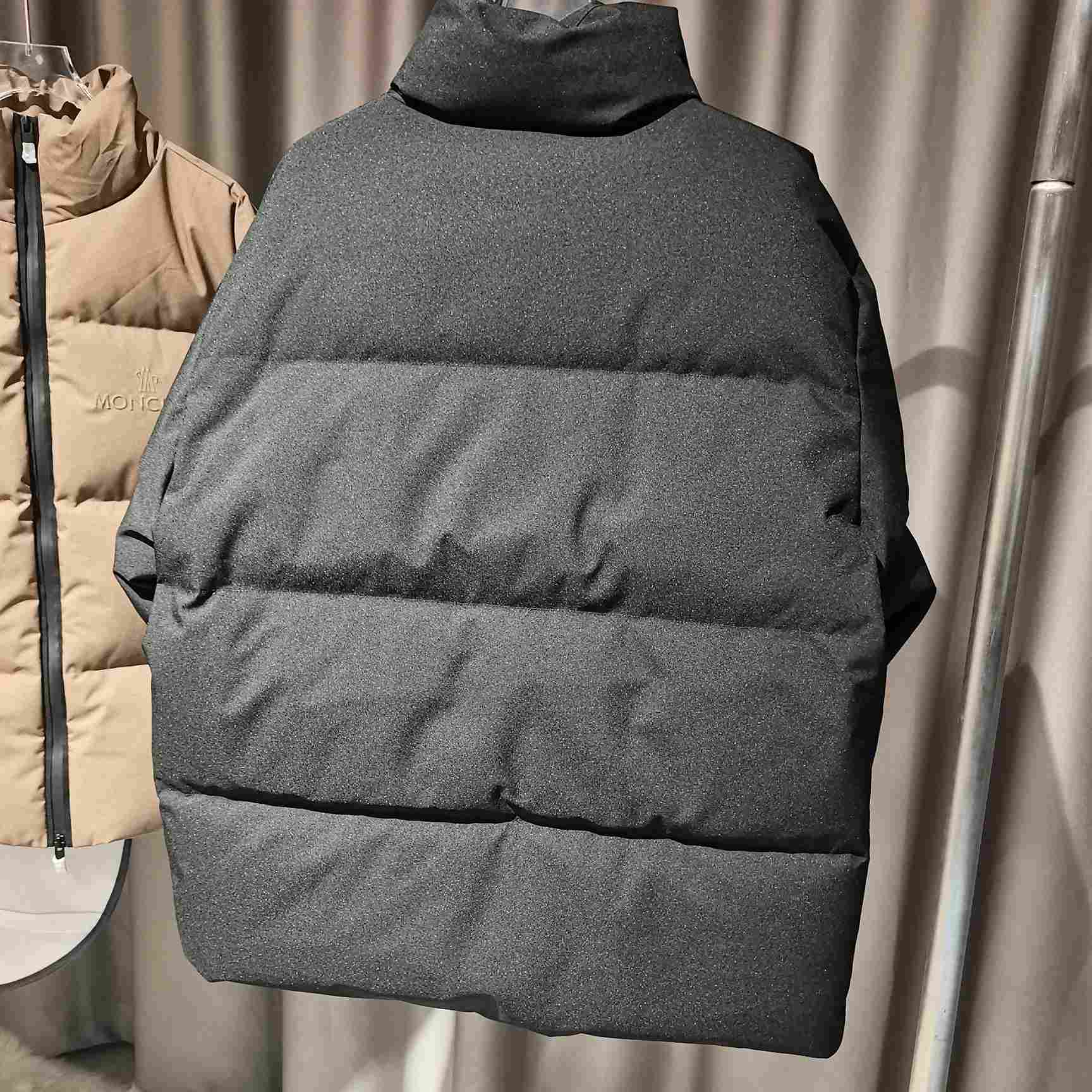 Moncler Misonet Short Down Jacket - DesignerGu