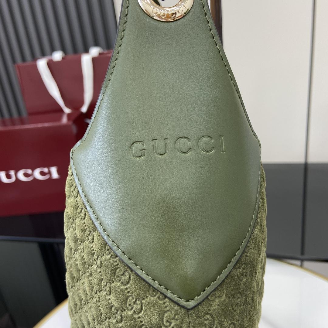 Gucci B Medium Shoulder Bag - DesignerGu