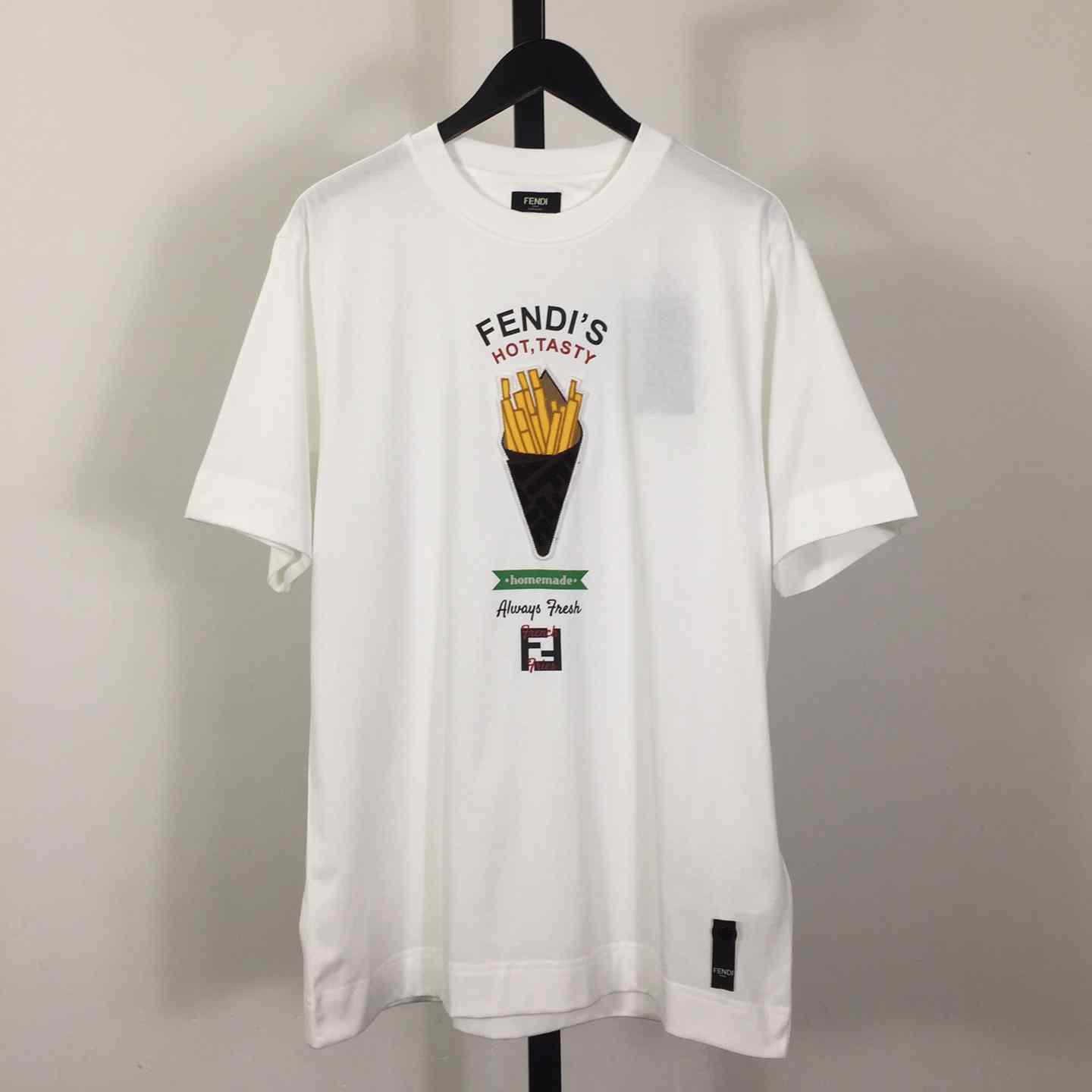 Fendi White Cotton Fendilicious T-shirt - DesignerGu