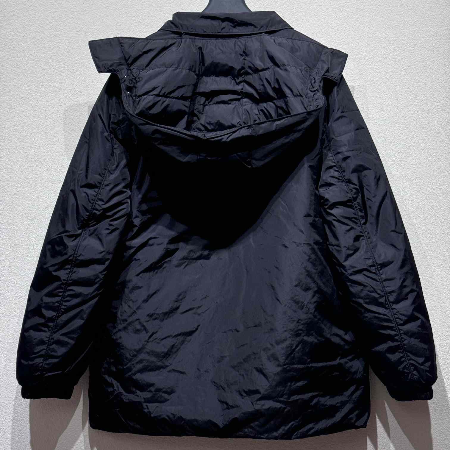 Prada Re-Nylon Puffer Jacket - DesignerGu