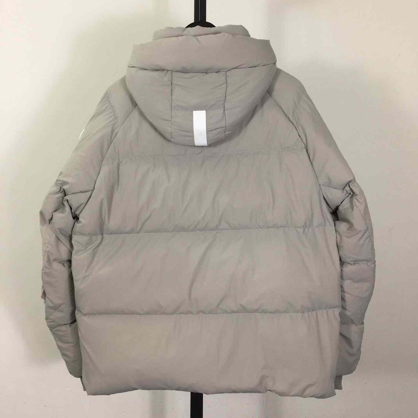 Canada Goose Hooded Jacket - DesignerGu