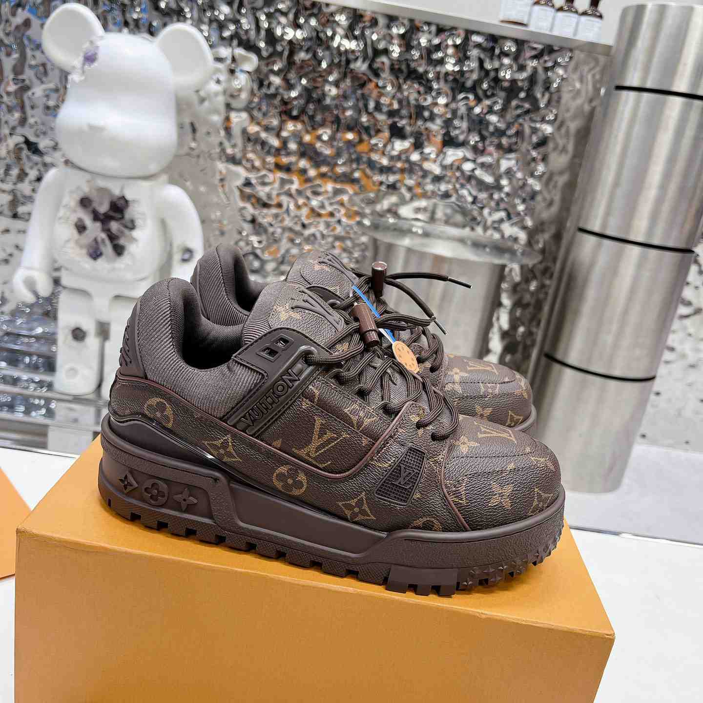 Louis Vuitton LV Trainer Maxi Sneaker - DesignerGu