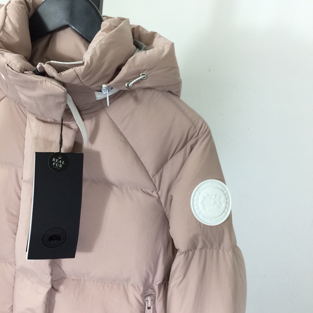 Canada Goose Hooded Jacket - DesignerGu