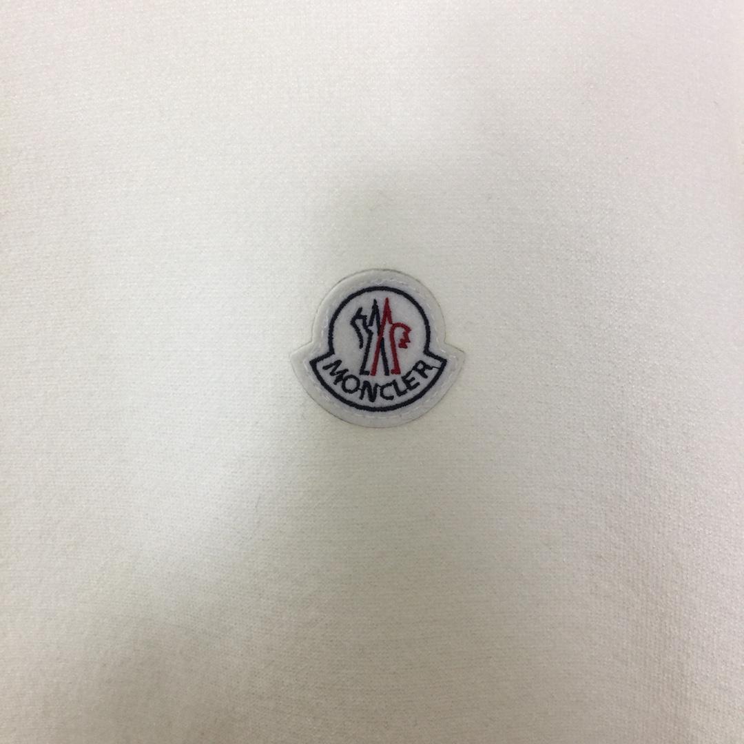 Moncler Logo Sweater - DesignerGu