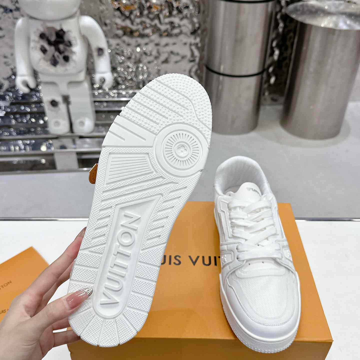 Louis Vuitton LV Trainer Sneaker   1AD6T4 - DesignerGu