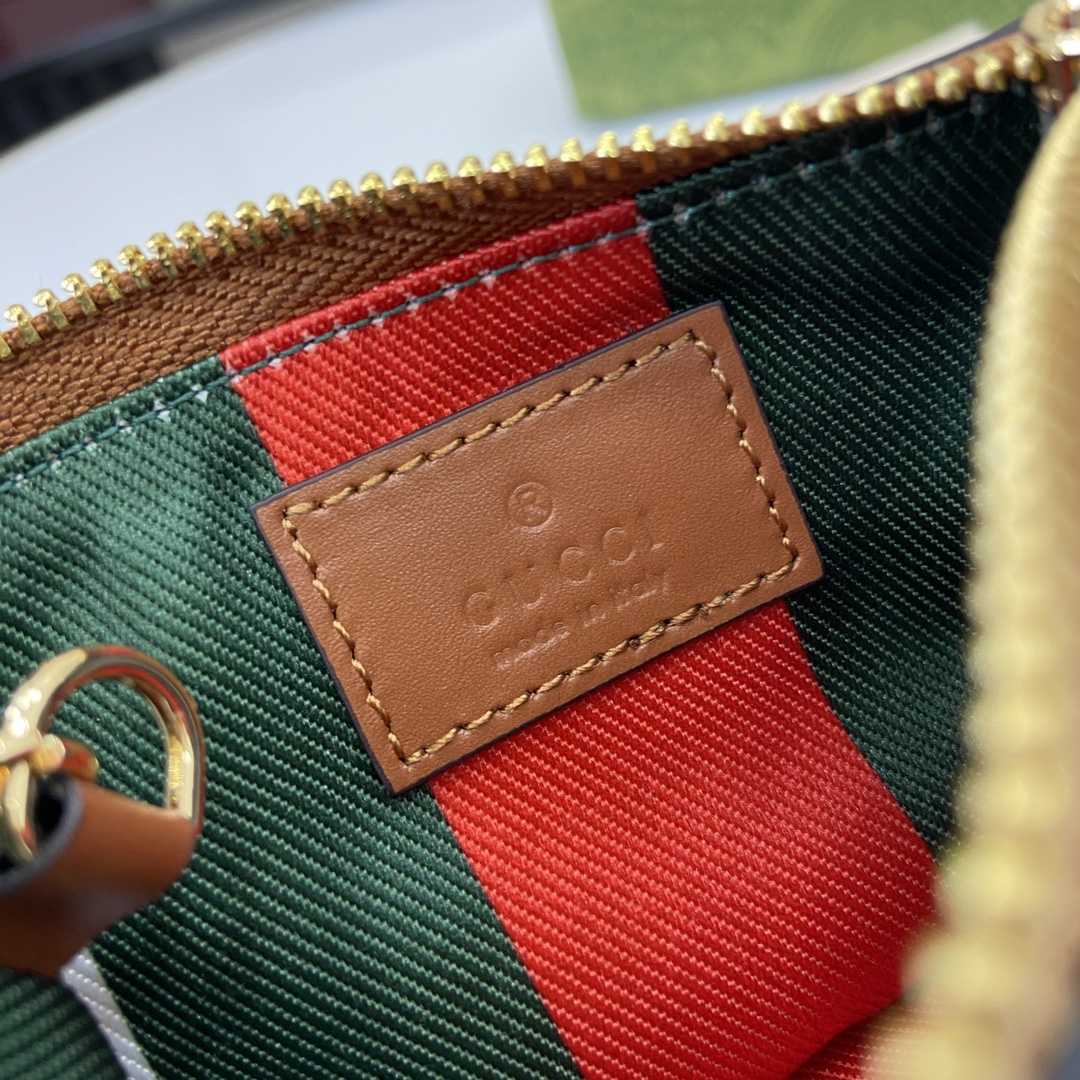 Gucci GG Emblem Key Case - DesignerGu