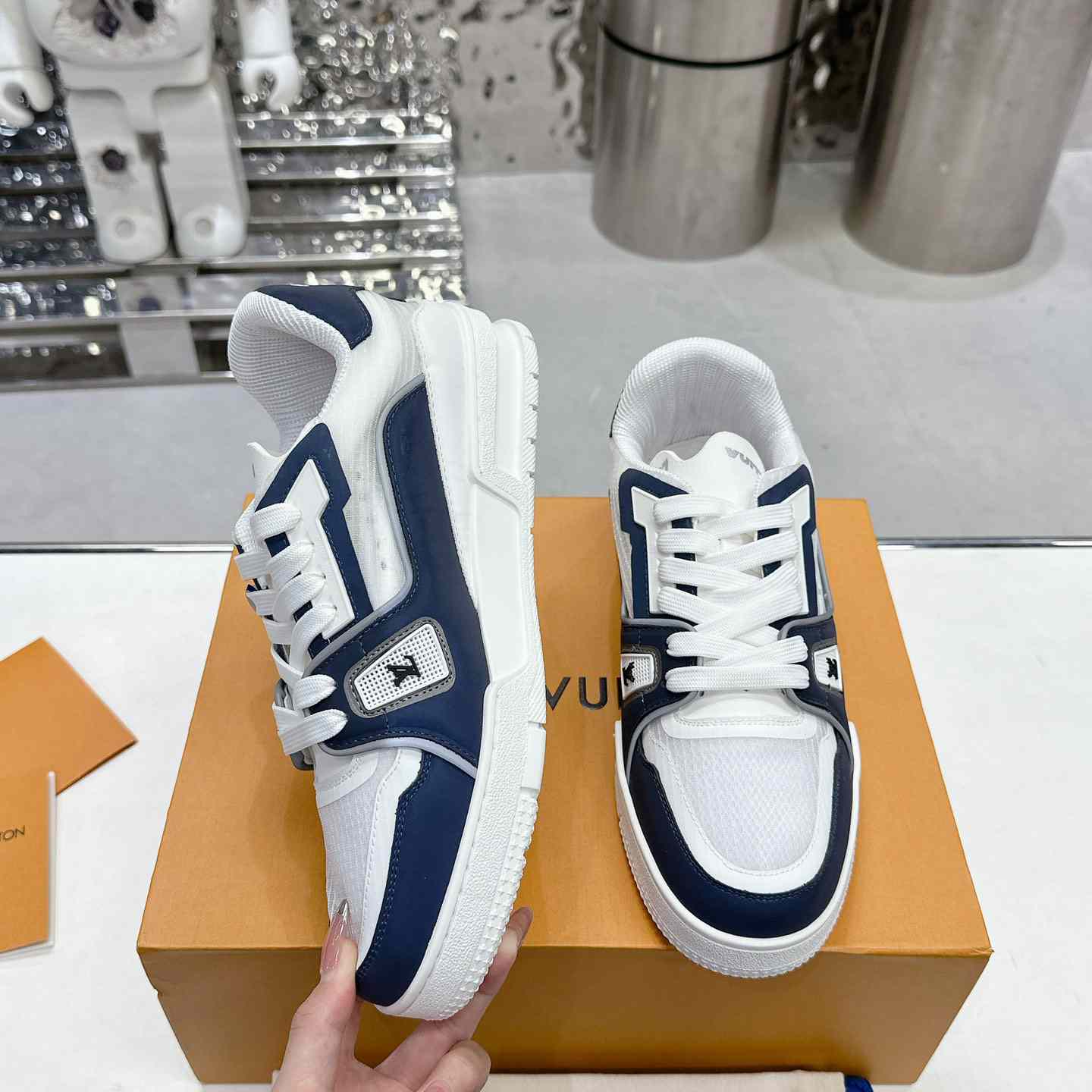 Louis Vuitton LV Trainer Sneaker   1AD6TJ - DesignerGu