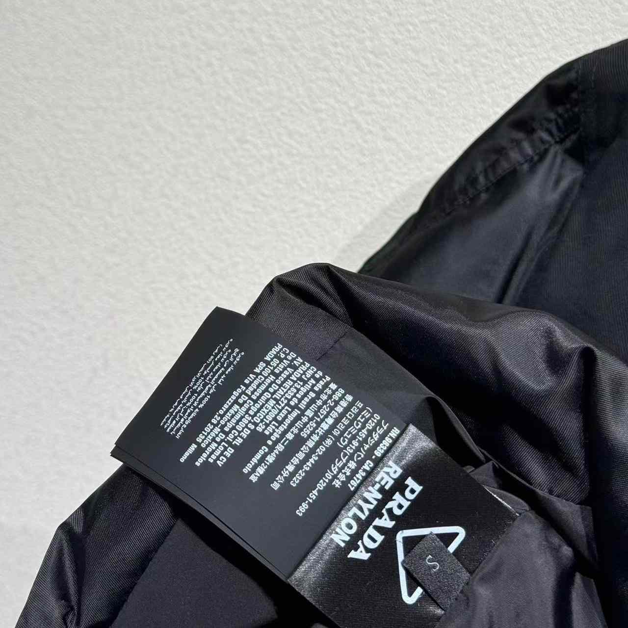 Prada Cropped Re-Nylon Down Jacket - DesignerGu