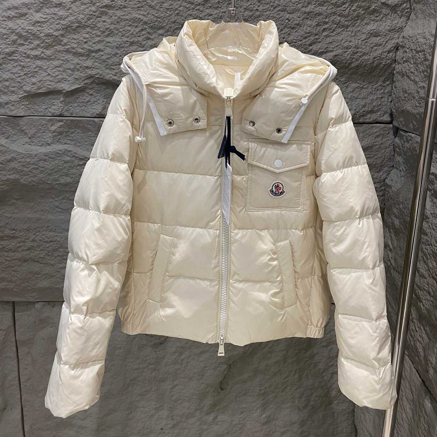 Moncler Andro Short Down Jacket - DesignerGu