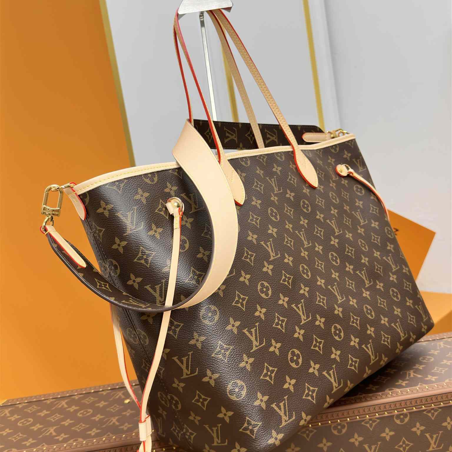 Louis Vuitton Neverfull Bandoulière Inside Out GM   M11948 - DesignerGu