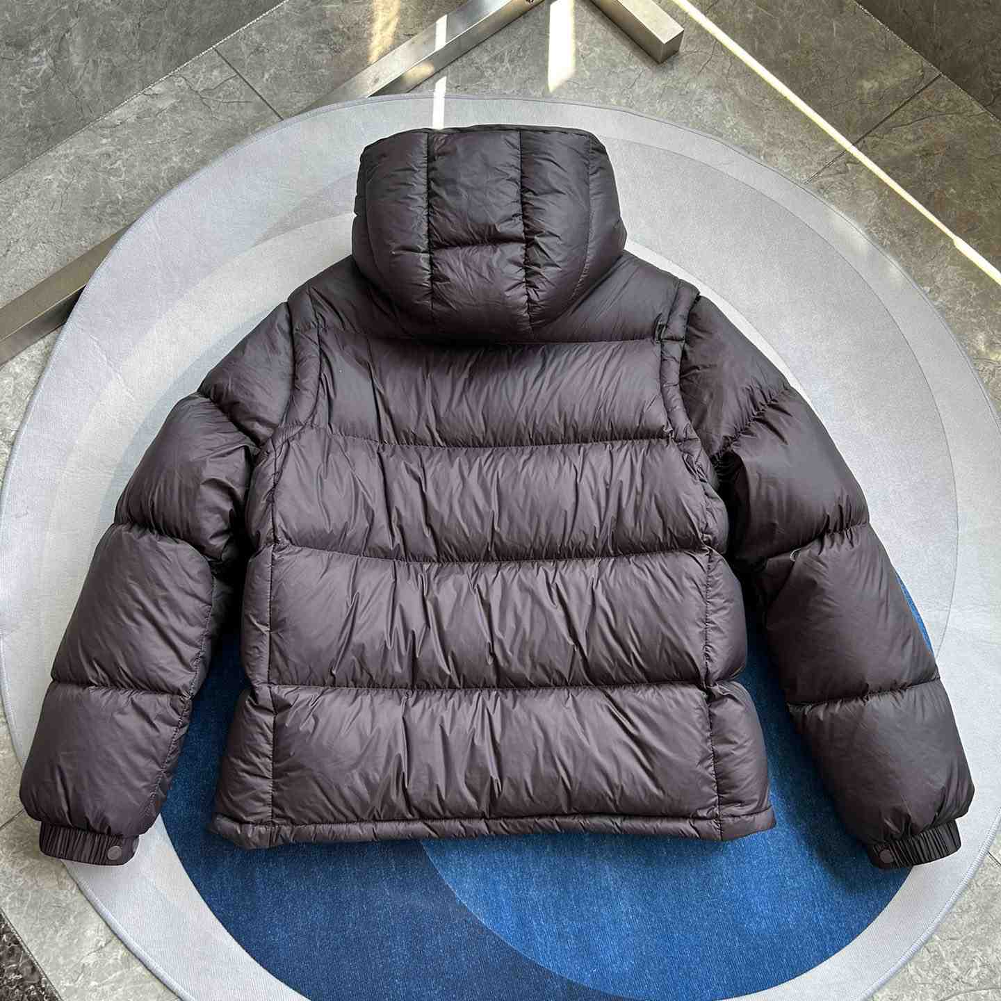 Moncler Cyclone 2-IN-1 Short Down Jacket - DesignerGu