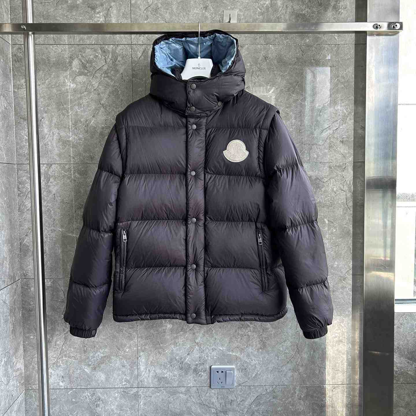 Moncler Cyclone 2-IN-1 Short Down Jacket - DesignerGu