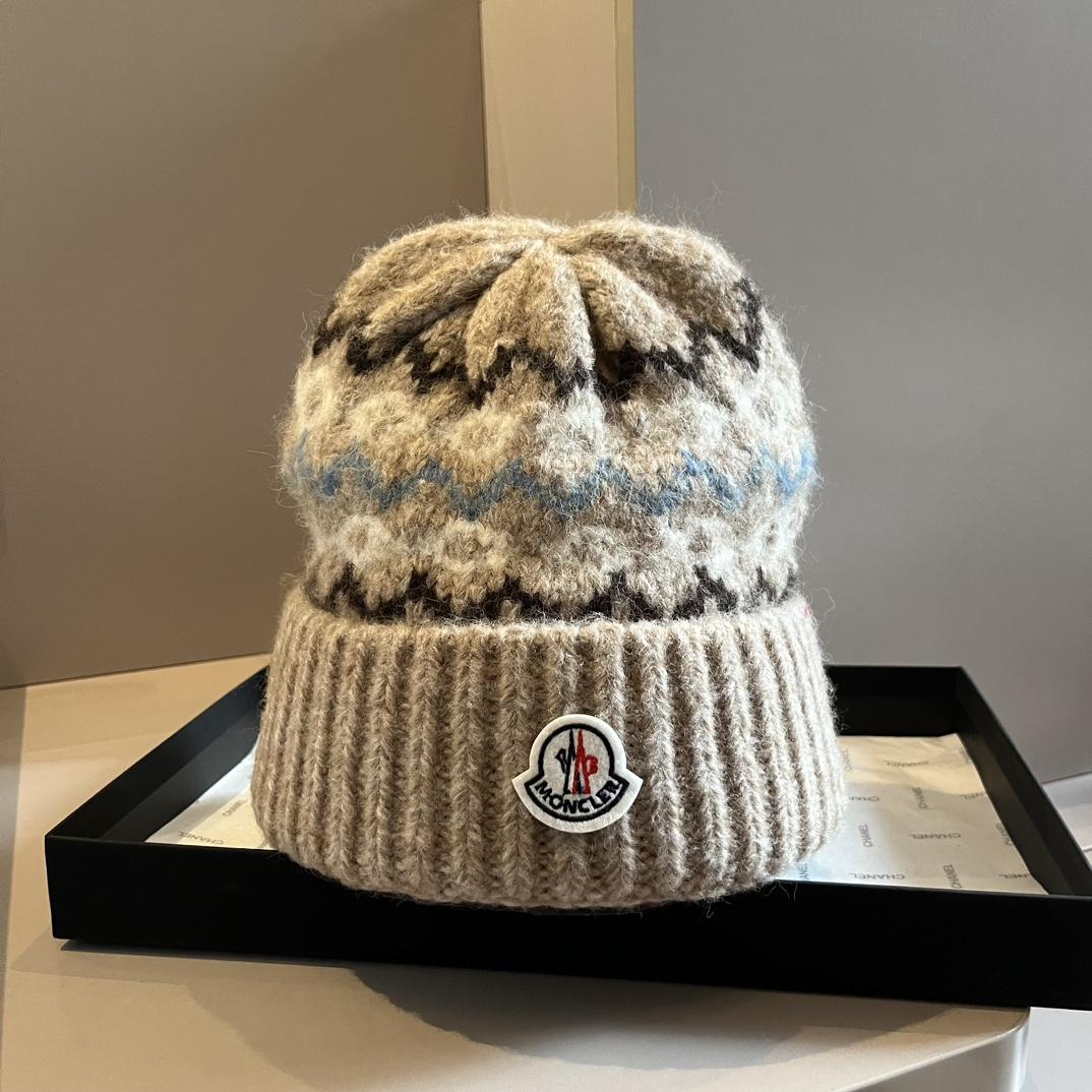 Moncler Beanie  - DesignerGu