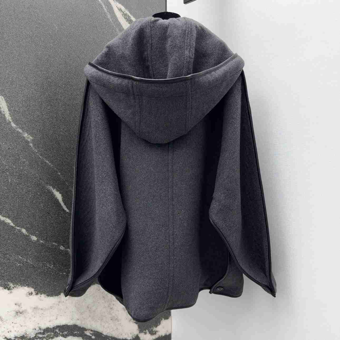 Bottega Veneta Gray Wool Cape Coat - DesignerGu