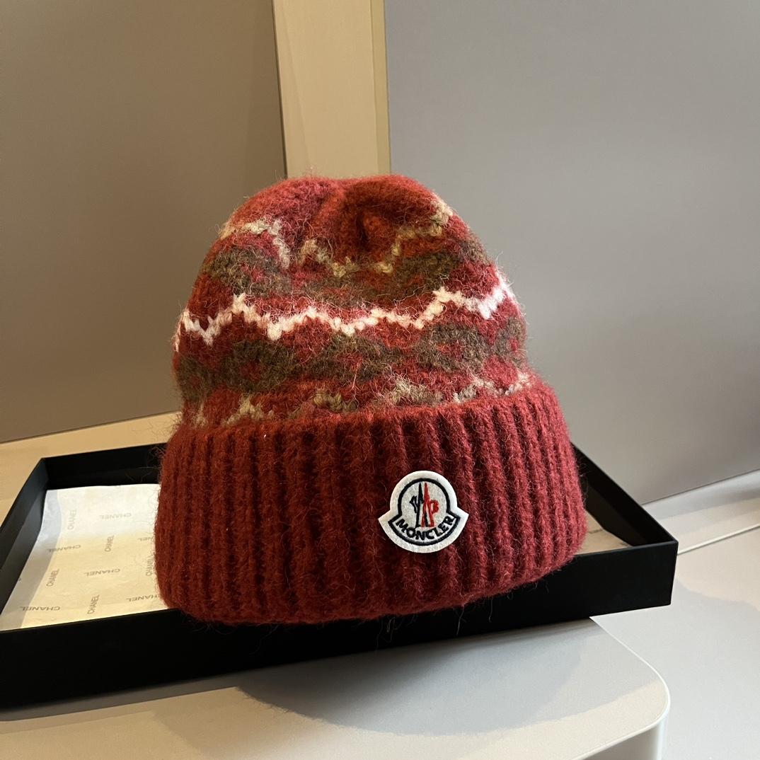 Moncler Beanie  - DesignerGu