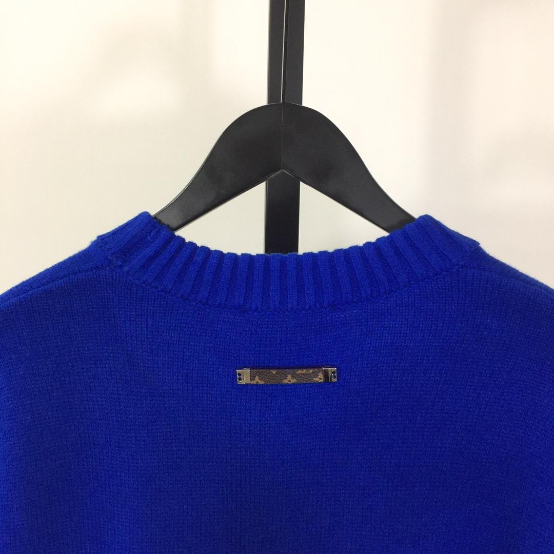 Louis Vuitton Logo Sweater - DesignerGu