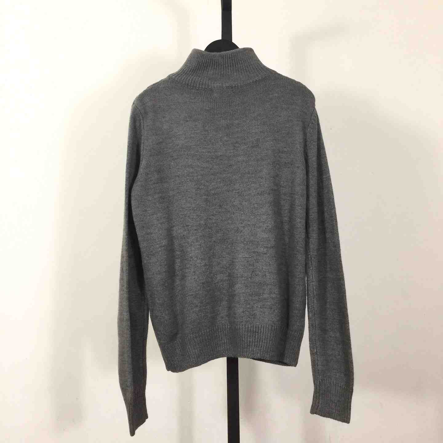 Celine Zip Sweater - DesignerGu