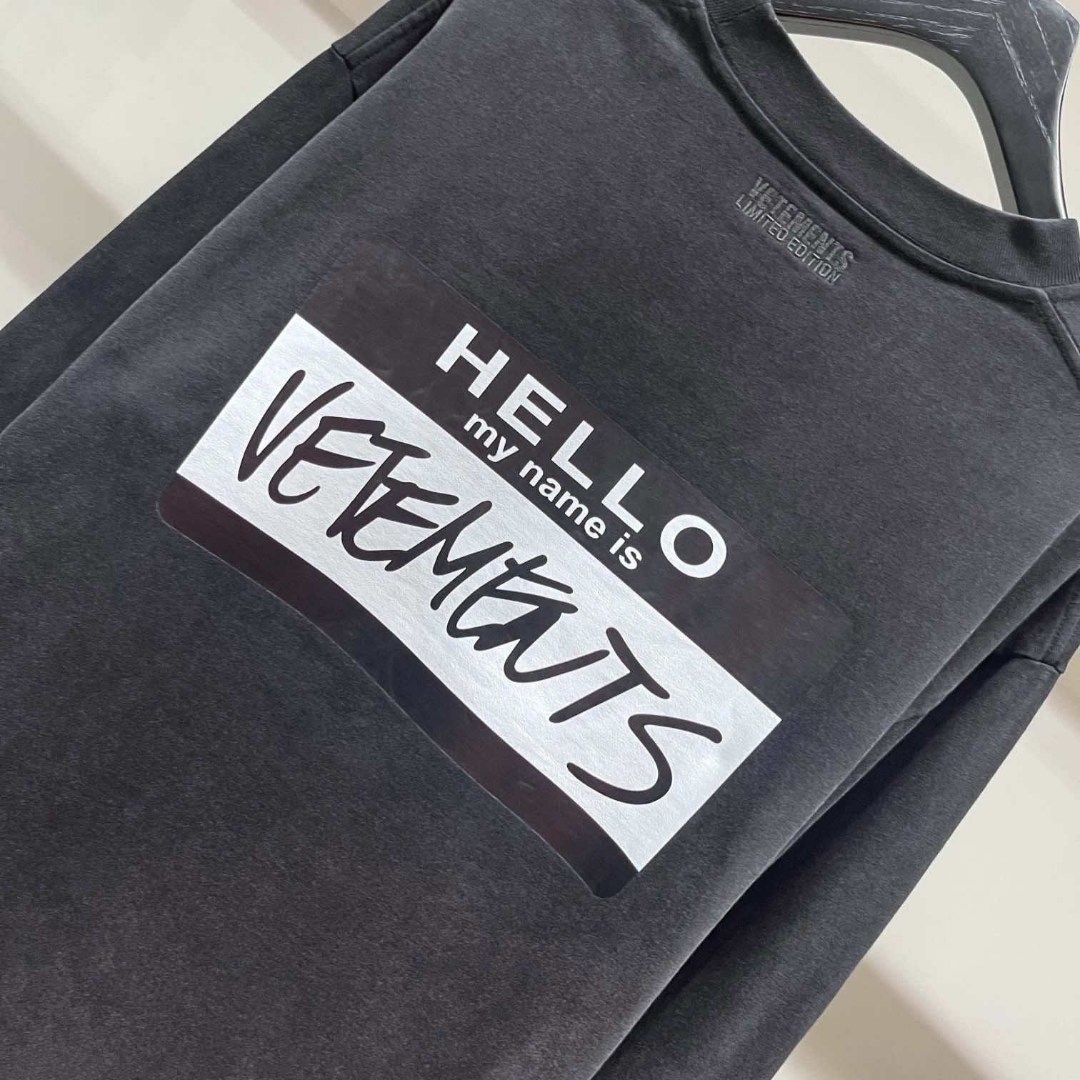 Vetements 'Hello 'Cotton Sweatshirt - DesignerGu