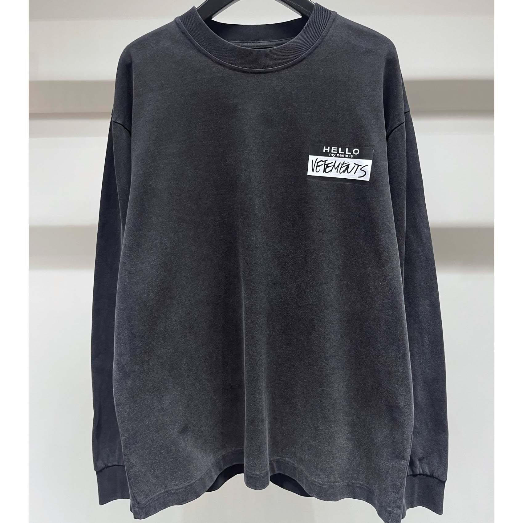 Vetements 'Hello 'Cotton Sweatshirt - DesignerGu