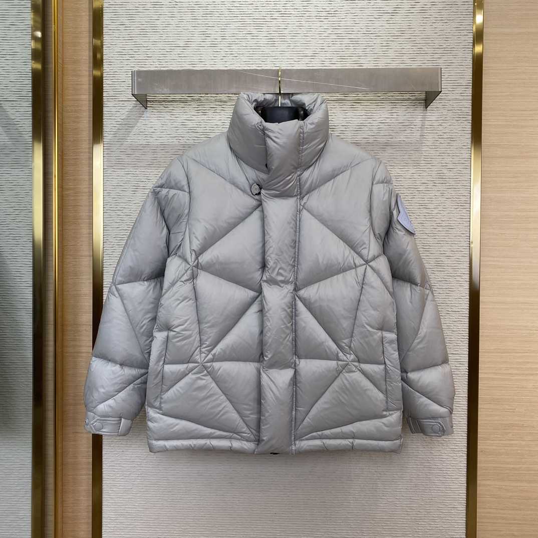 Moncler x Pharrell Oak Short Down Jacket - DesignerGu