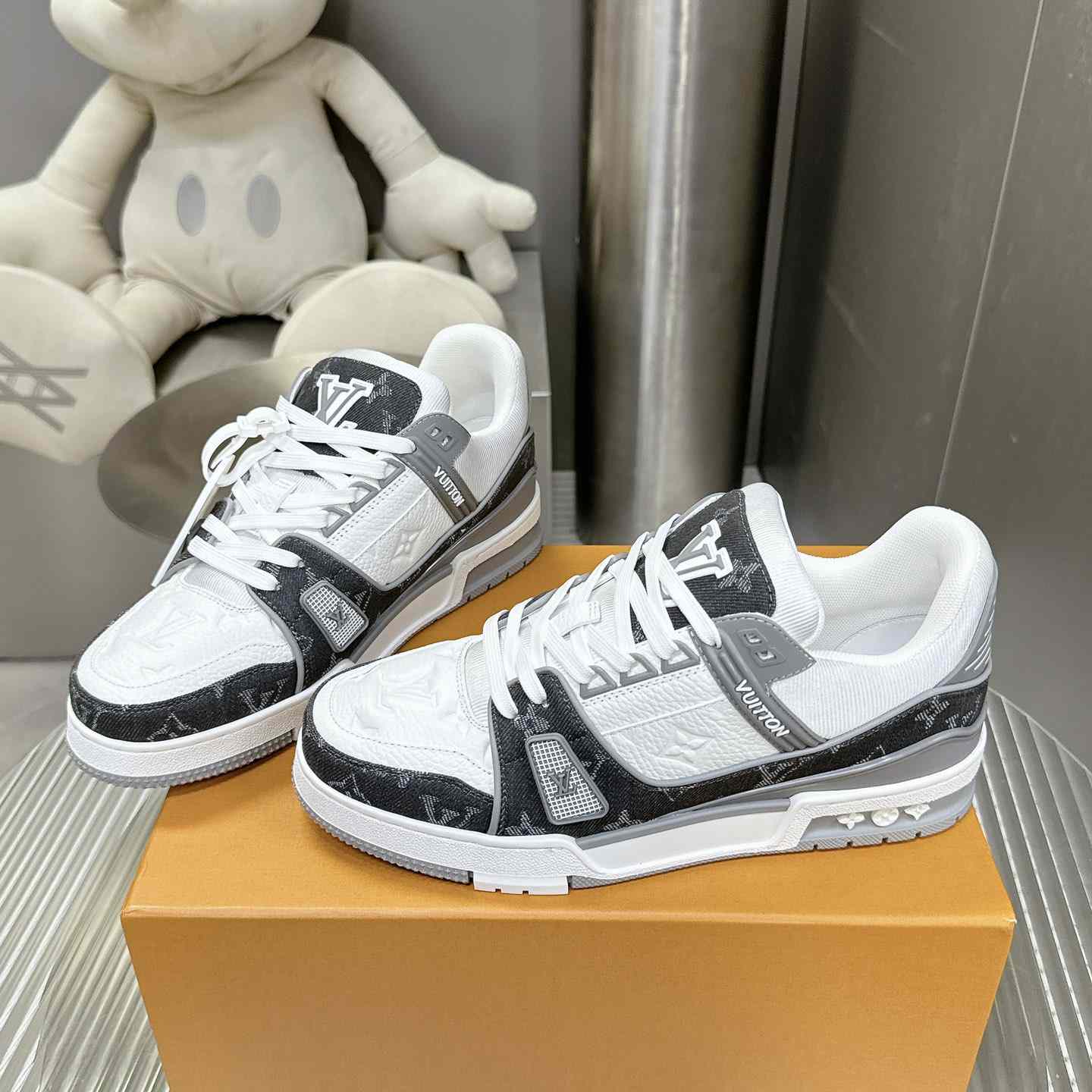 Louis Vuitton LV Trainer Sneaker   1ADF5A - DesignerGu