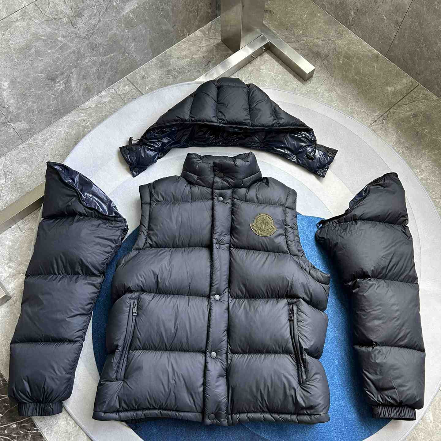 Moncler Cyclone 2-IN-1 Short Down Jacket - DesignerGu