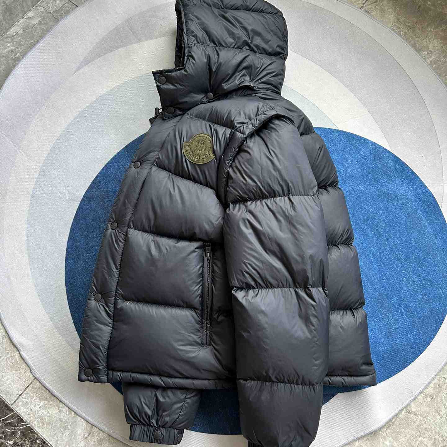 Moncler Cyclone 2-IN-1 Short Down Jacket - DesignerGu