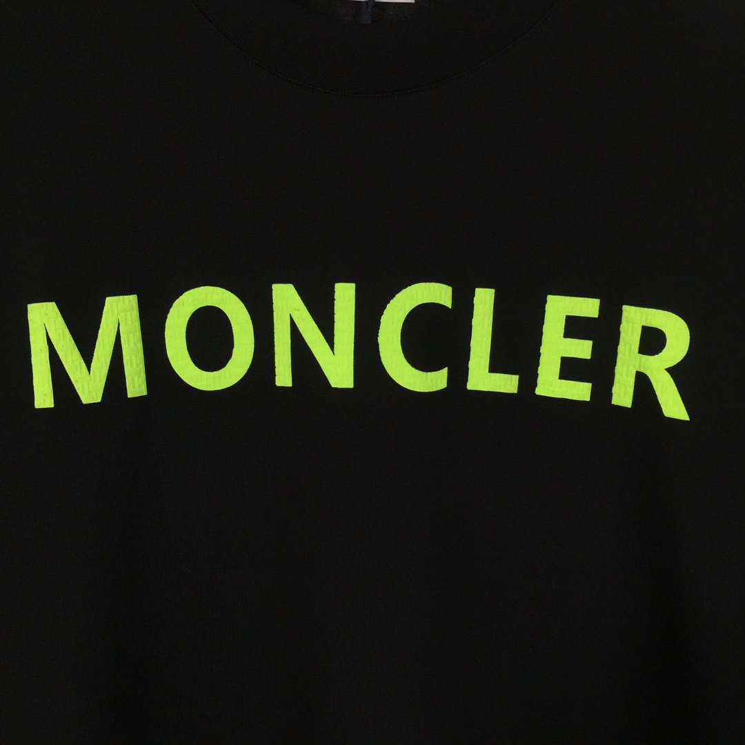 Moncler Logo T-Shirt - DesignerGu