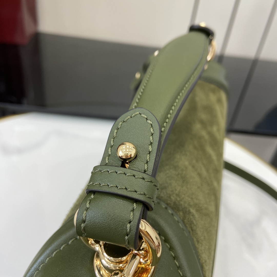 Gucci Blondie Medium Top Handle Bag - DesignerGu