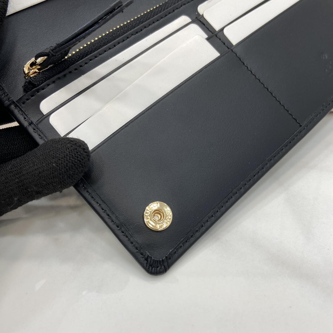 Gucci GG Emblem Continental Wallet   - DesignerGu