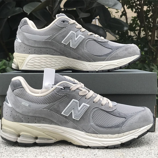 New Balance NB 2002R Sneakers      M2002RNM  - DesignerGu