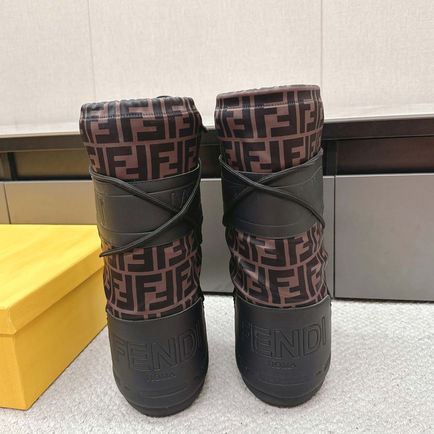 Fendi FF Motif Moon Boots - DesignerGu