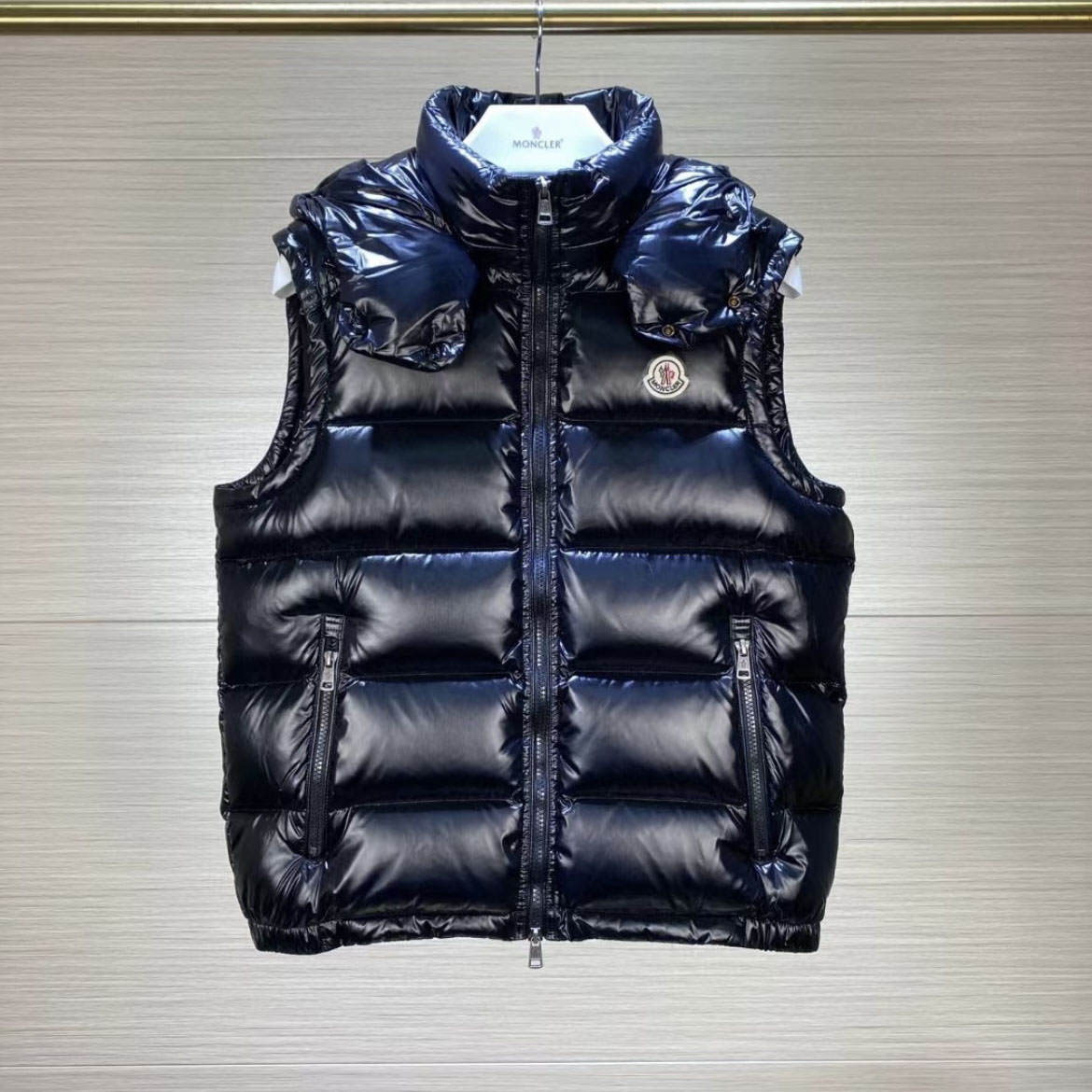 Moncler Bormes Vest - DesignerGu