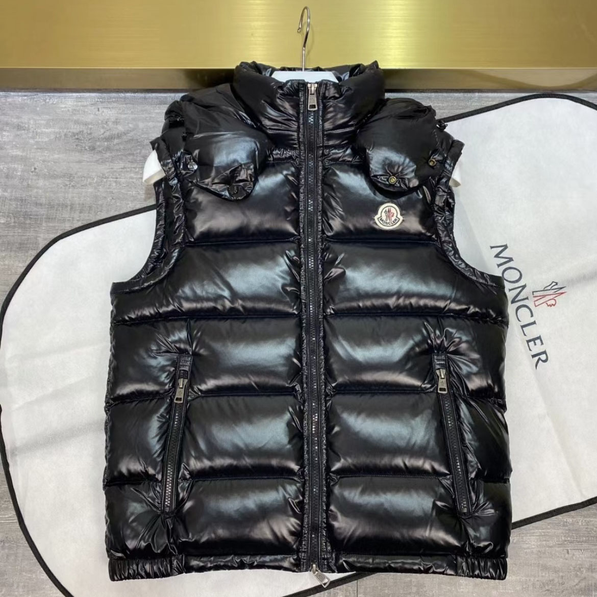 Moncler Bormes Vest - DesignerGu