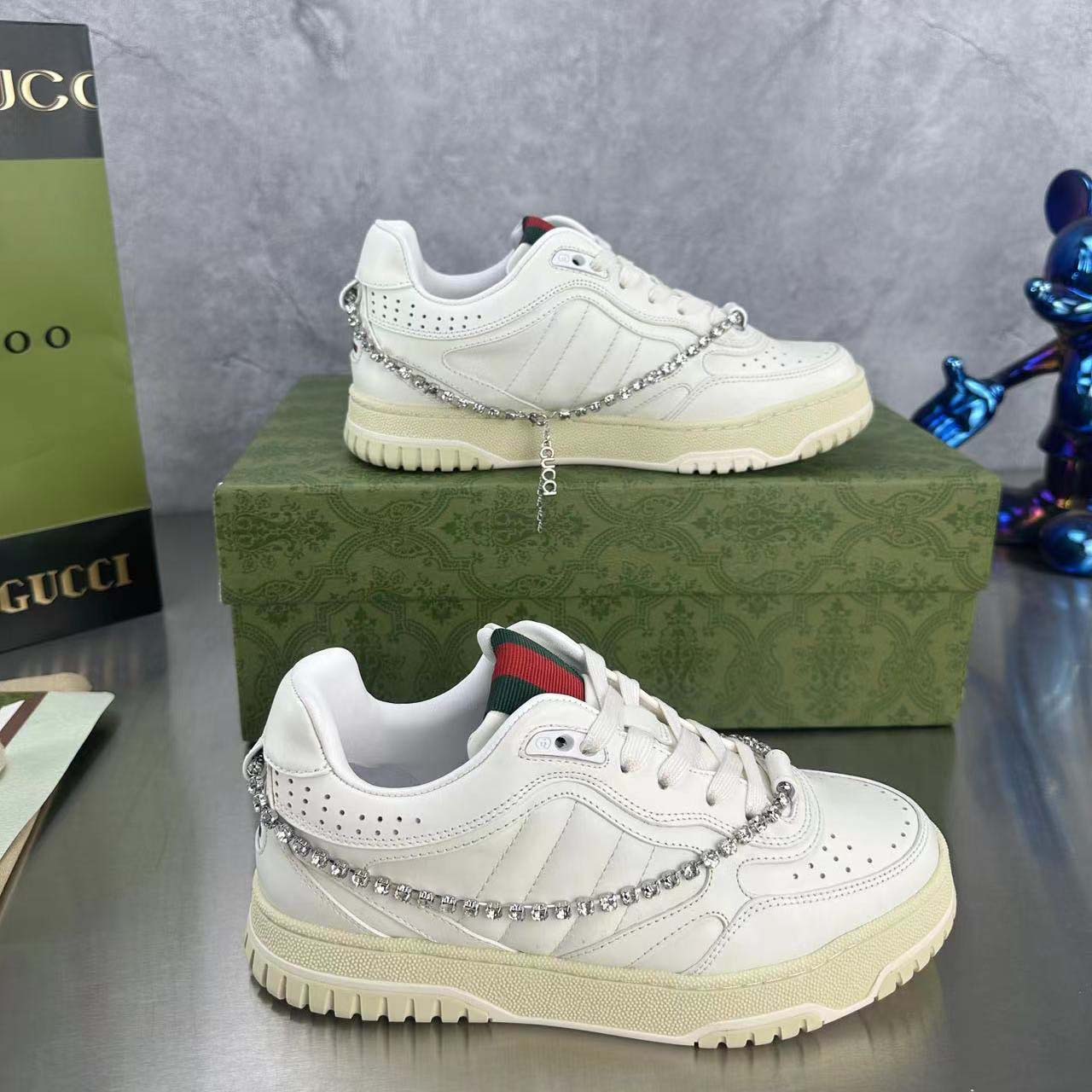 Gucci Women's Gucci Re-Web Sneaker - DesignerGu