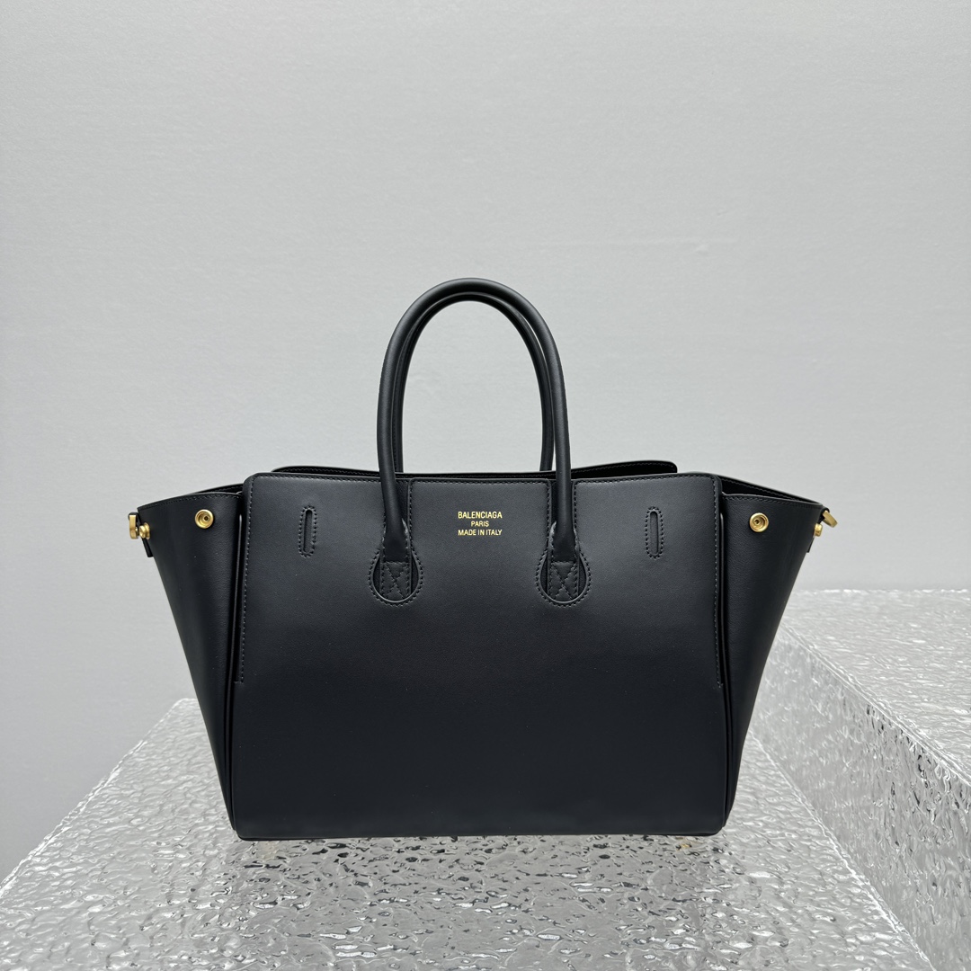 Balenciaga Bel Air Small Carry All Bag in black - DesignerGu