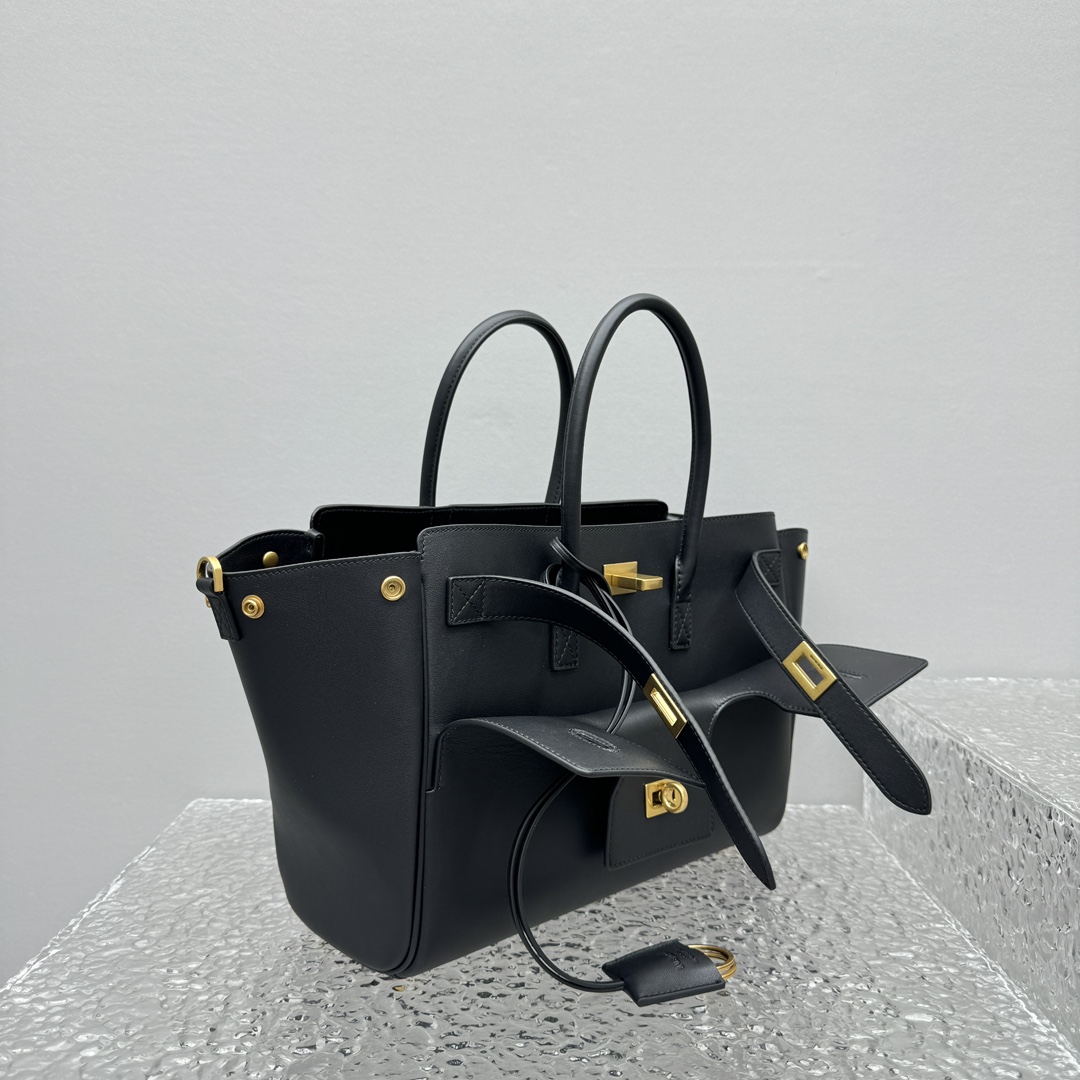 Balenciaga Bel Air Small Carry All Bag in black - DesignerGu