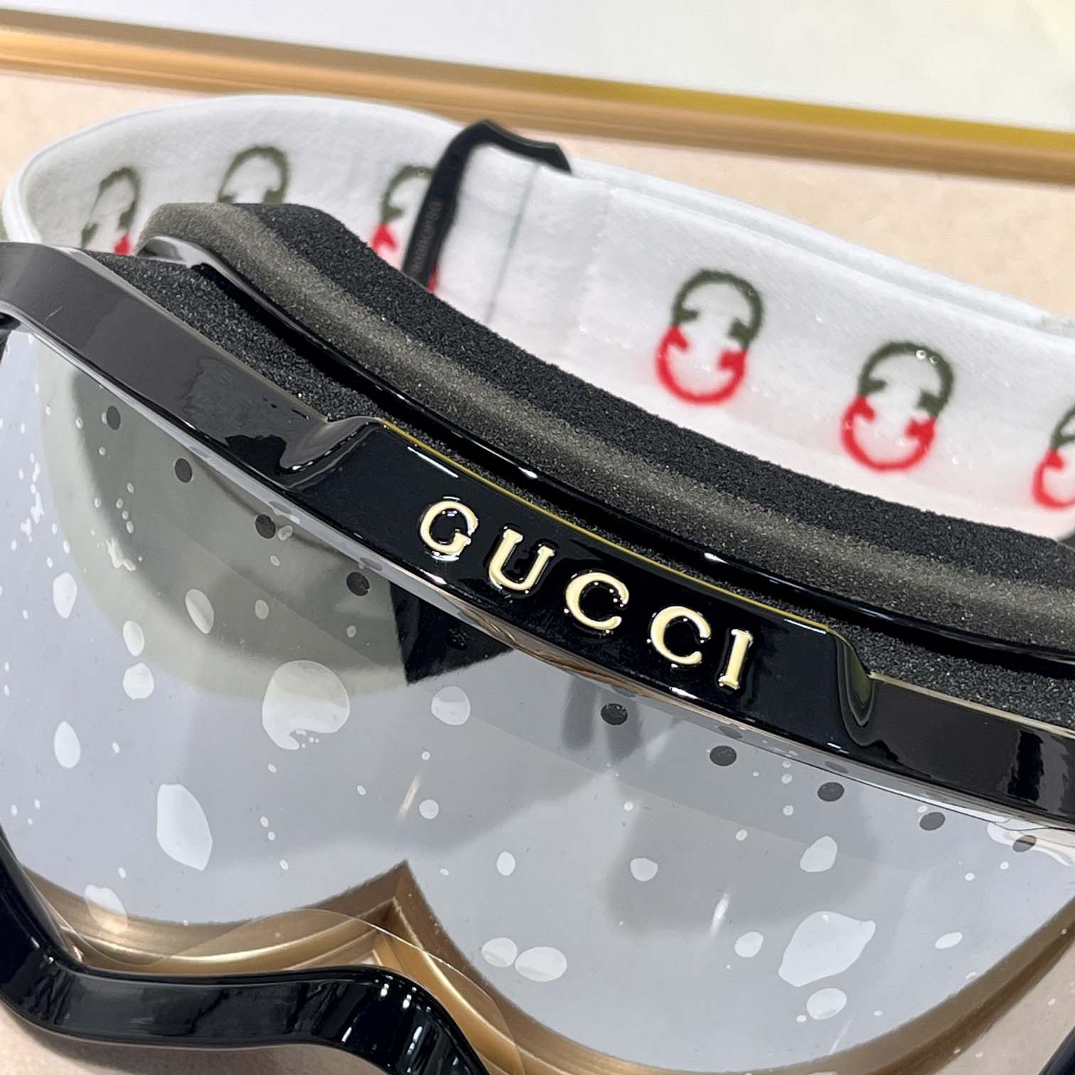 Gucci Ski Goggles  - DesignerGu