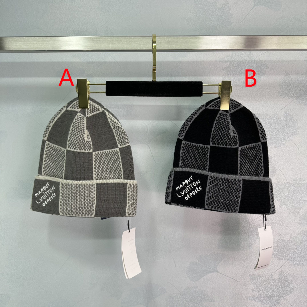 Louis Vuitton Beanie - DesignerGu