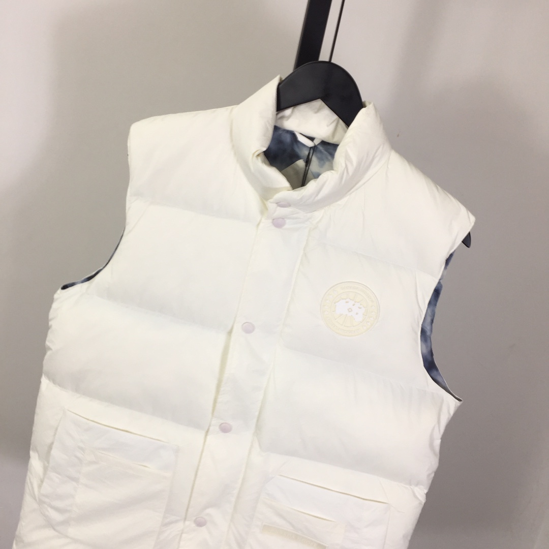 Canada Goose Down Vest - DesignerGu